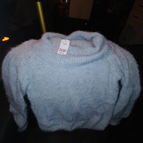 Le Chateau Chenille Sweater - Picture 2 of 3